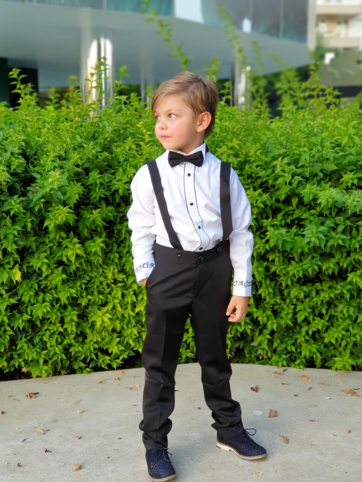 Erkek çocuk beyaz gömlek detay, papyonlu klasik çocuk gömleği, düğme ve biyeli tasarım