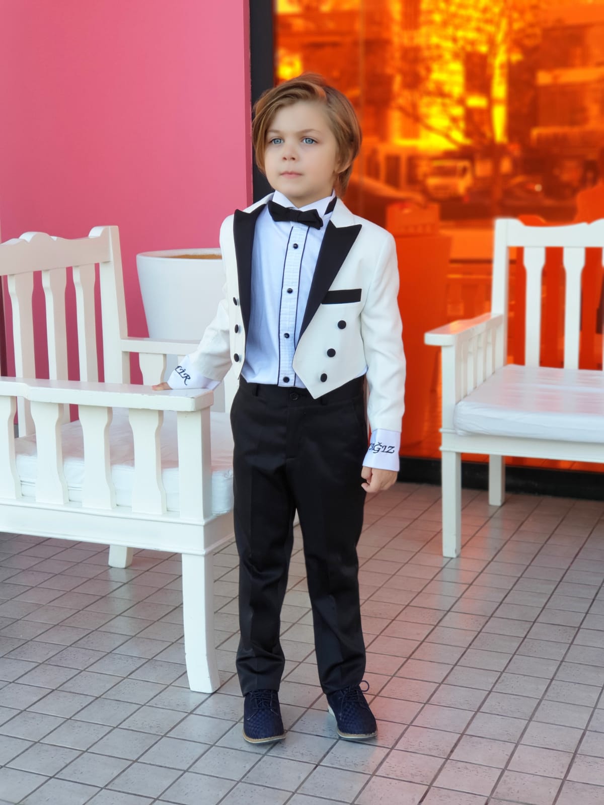 Erkek Çocuk Beyaz Frak Smokin