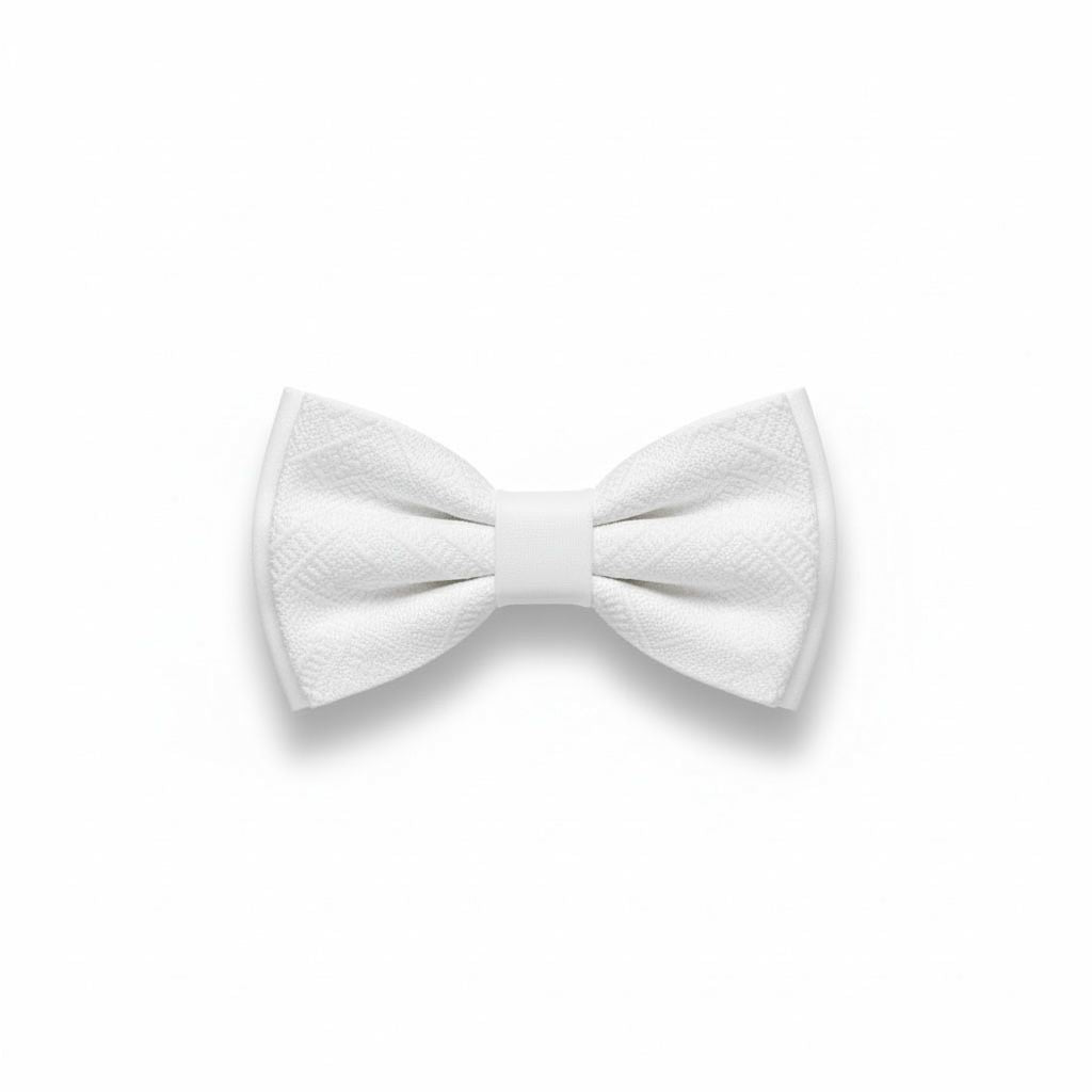 Desenli Beyaz Erkek Çocuk Papyon – Premium Doku & Zarif Şıklık