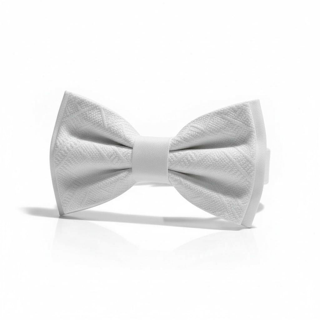 Desenli Beyaz Erkek Çocuk Papyon – Premium Doku & Zarif Şıklık