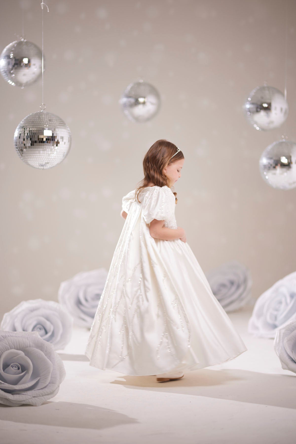 Kız Çocuk Özel Davet Elbisesi – Beyaz Prenses Model