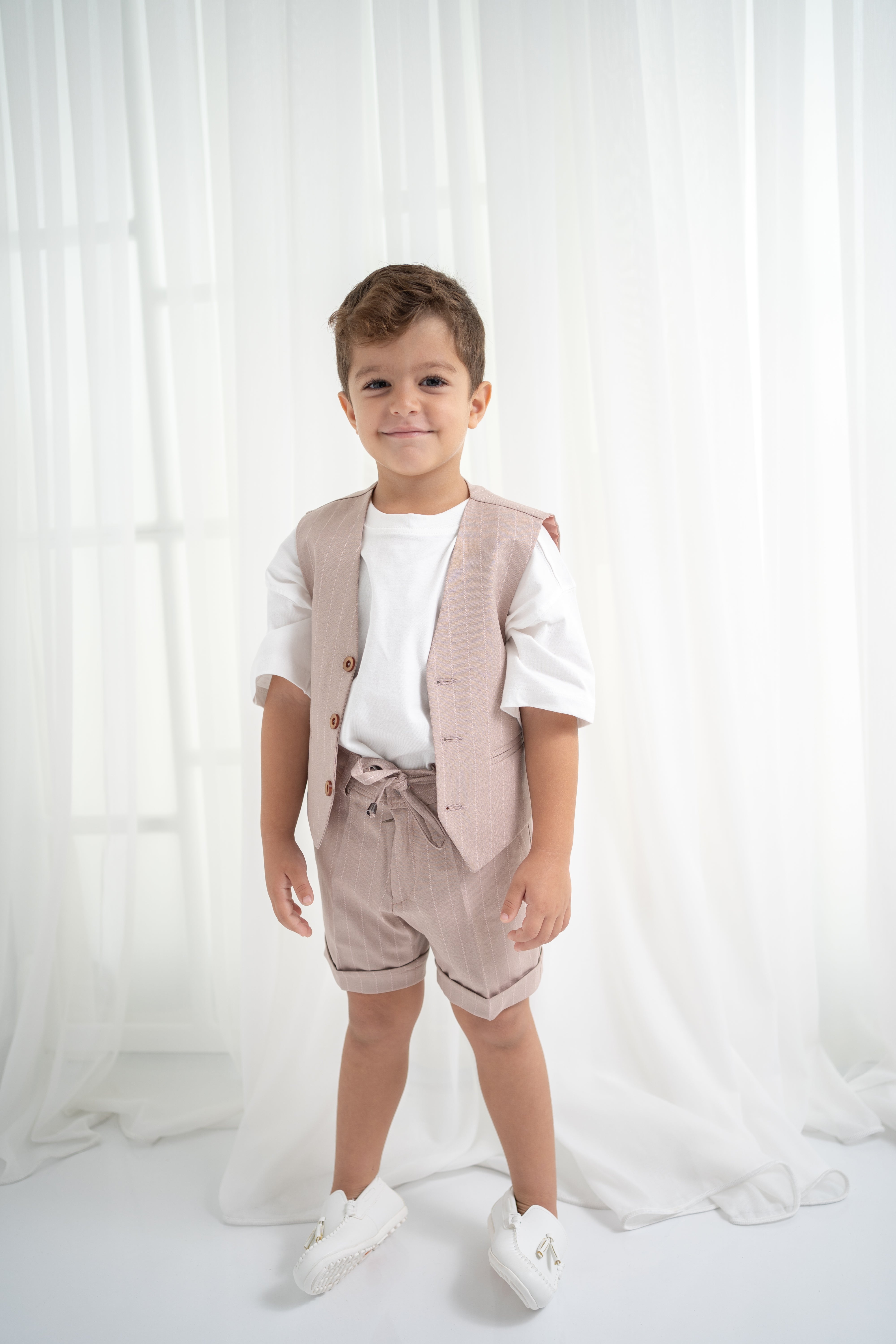 Erkek Çocuk 3’lü Takım – Yelek, Şort, Tişört