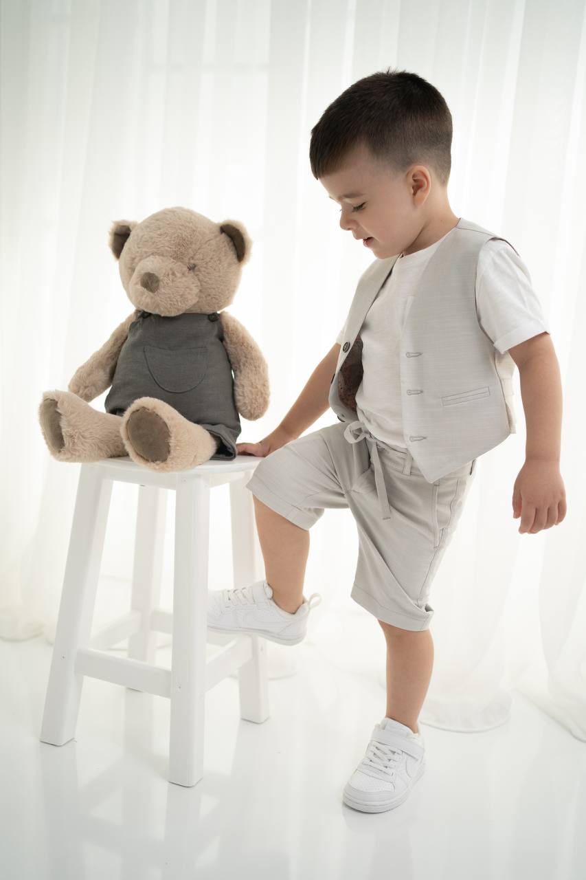 Erkek Çocuk Keten 3’lü Takım – Yelek, Şort ve Thişört