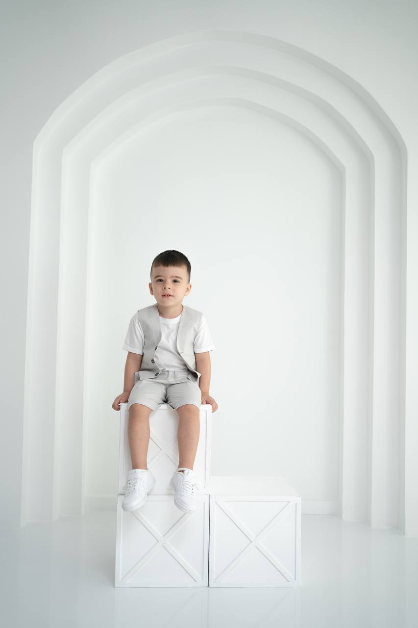 Erkek Çocuk Keten 3’lü Takım – Yelek, Şort ve Thişört