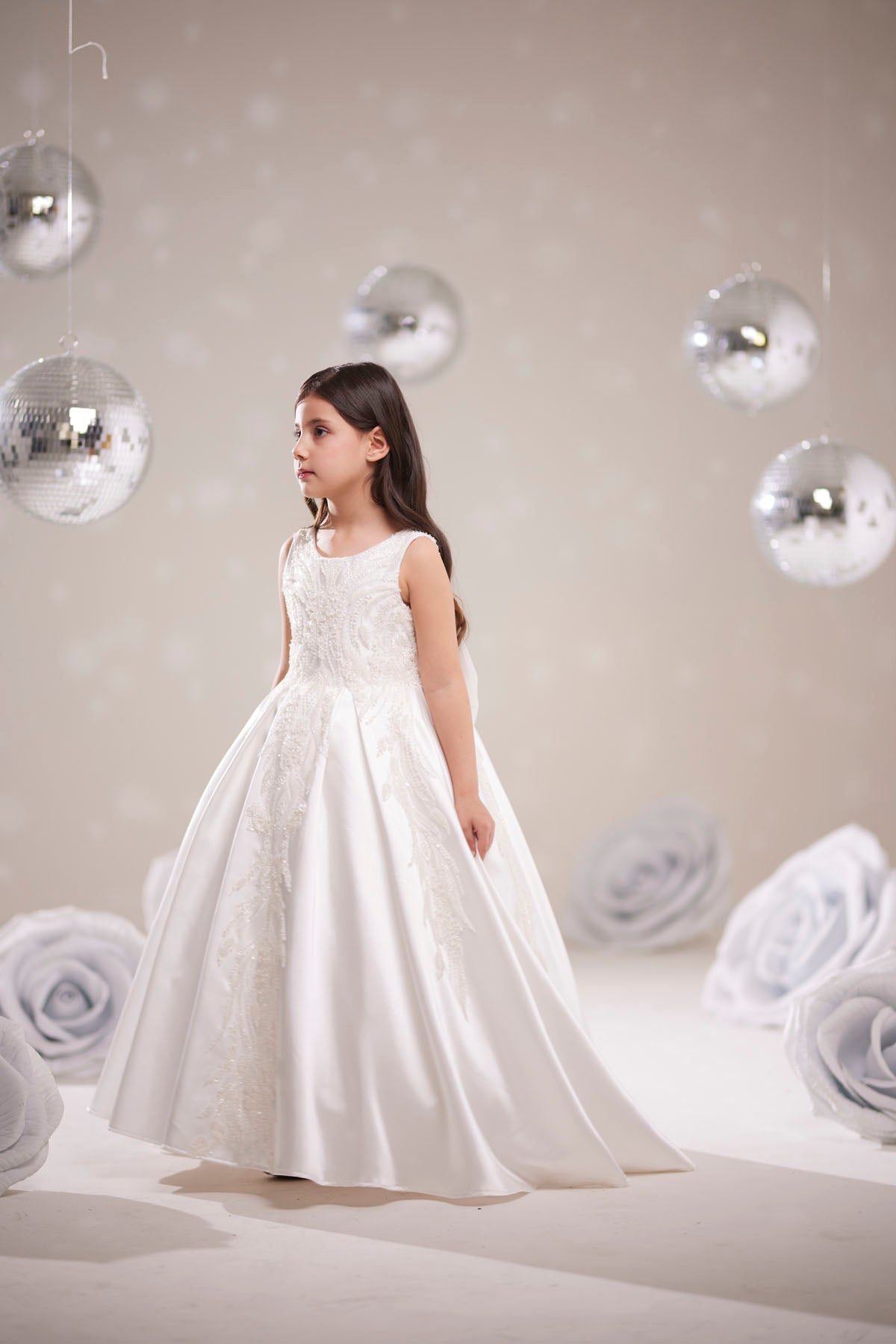 Kız Çocuk Beyaz Dantel İşlemeli Prenses Abiye Elbise – Özel Tasarım